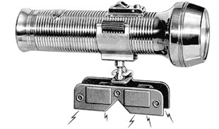 Erick Magna Holder � Model 700