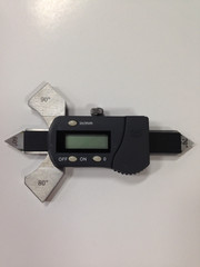 Digital Welding Gage - With LCD display, will hold either the zero setting or measured value at any position for differential measurements.